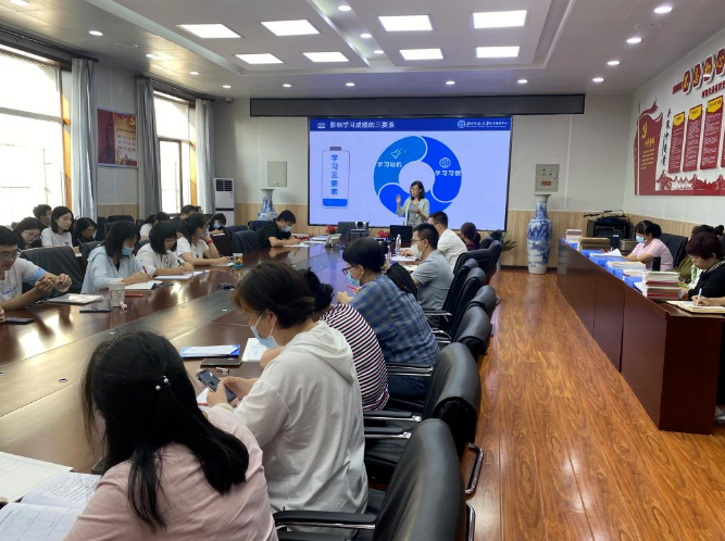 京师通杨娟教授团队“学习力提升课程”走进北京玉桥中学