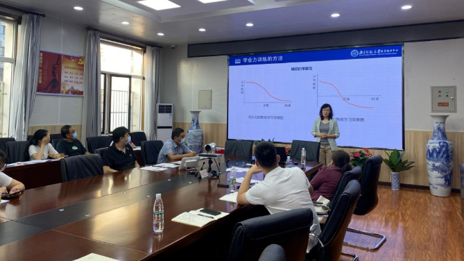 京师通杨娟教授团队“学习力提升课程”走进北京玉桥中学