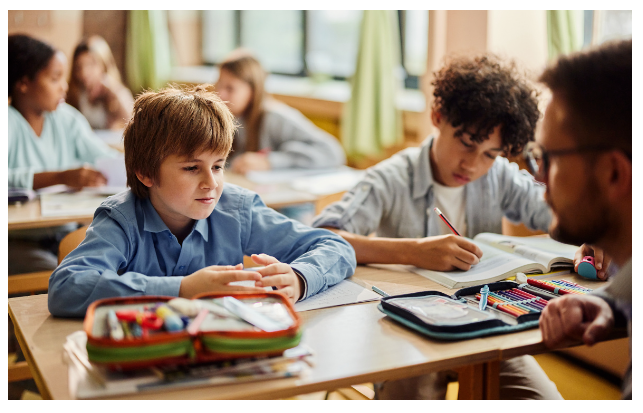 杨教授在教育领域顶刊《教育研究》发文讲述“如何进行家庭教育”